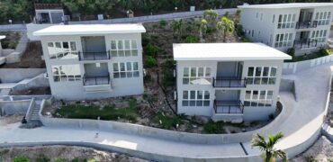 Hillside Luxury Condo Units with Ocean Views